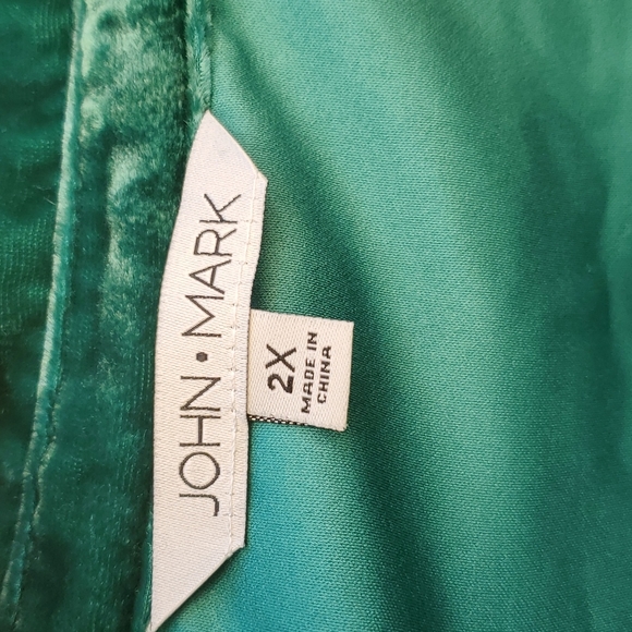 NWT John Mark Green Velvet Collared Tunic Top. - Picture 3 of 11